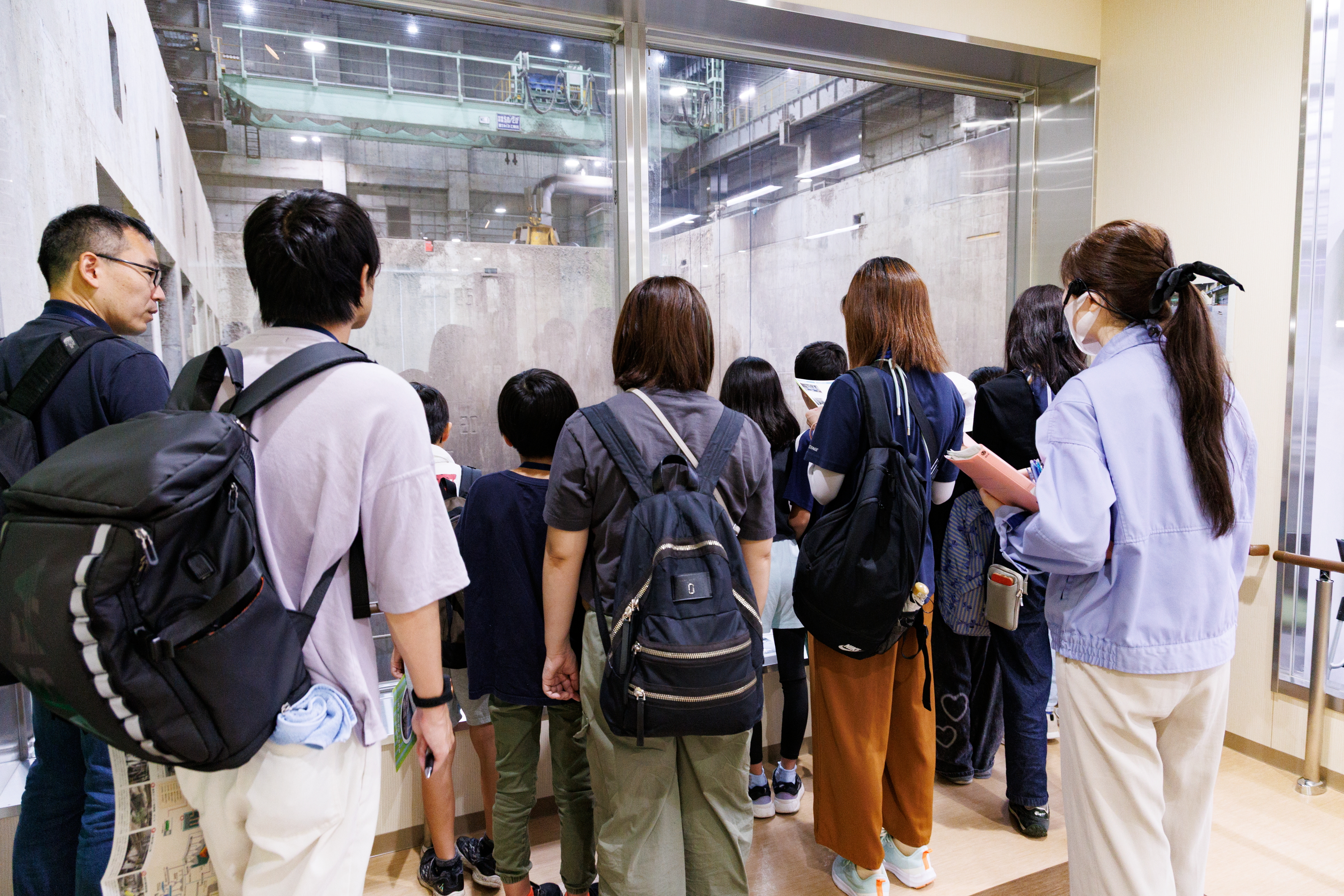 ▼浅川清流環境組合可燃ごみ処理施設見学の様子